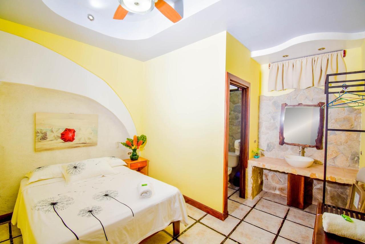 |Hotel Riviera Sabalito Экстерьер фото