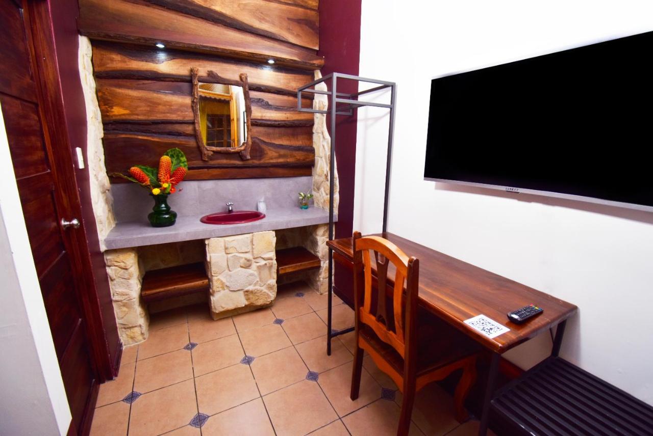|Hotel Riviera Sabalito Экстерьер фото